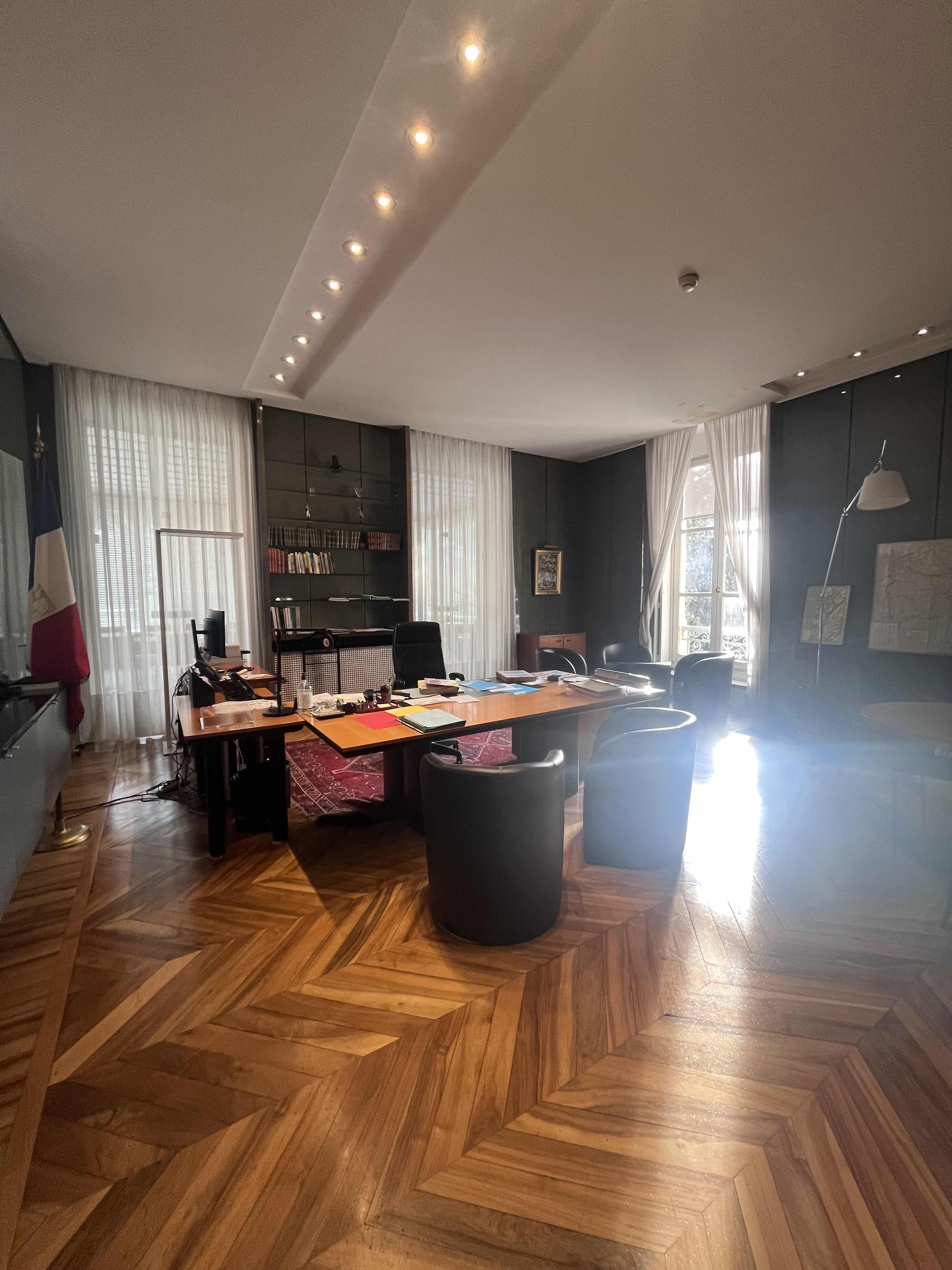 Bureau de la préfète